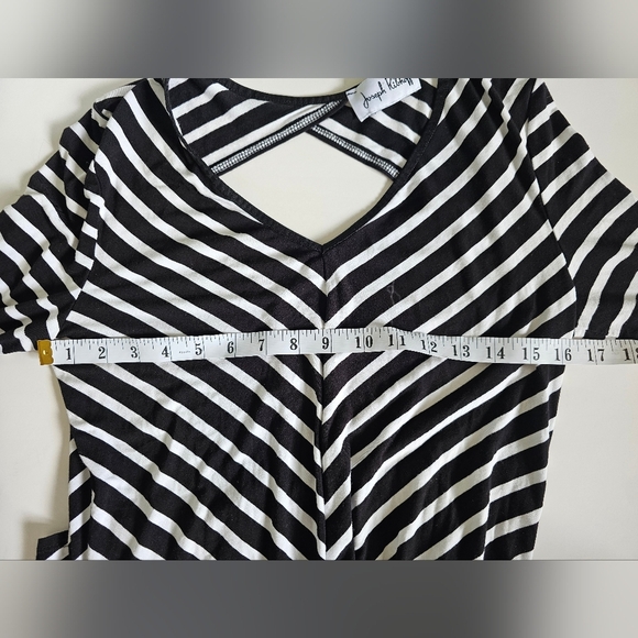 Joseph Ribkoff Monochrome Striped V-Neck Top S - Picture 3 of 4